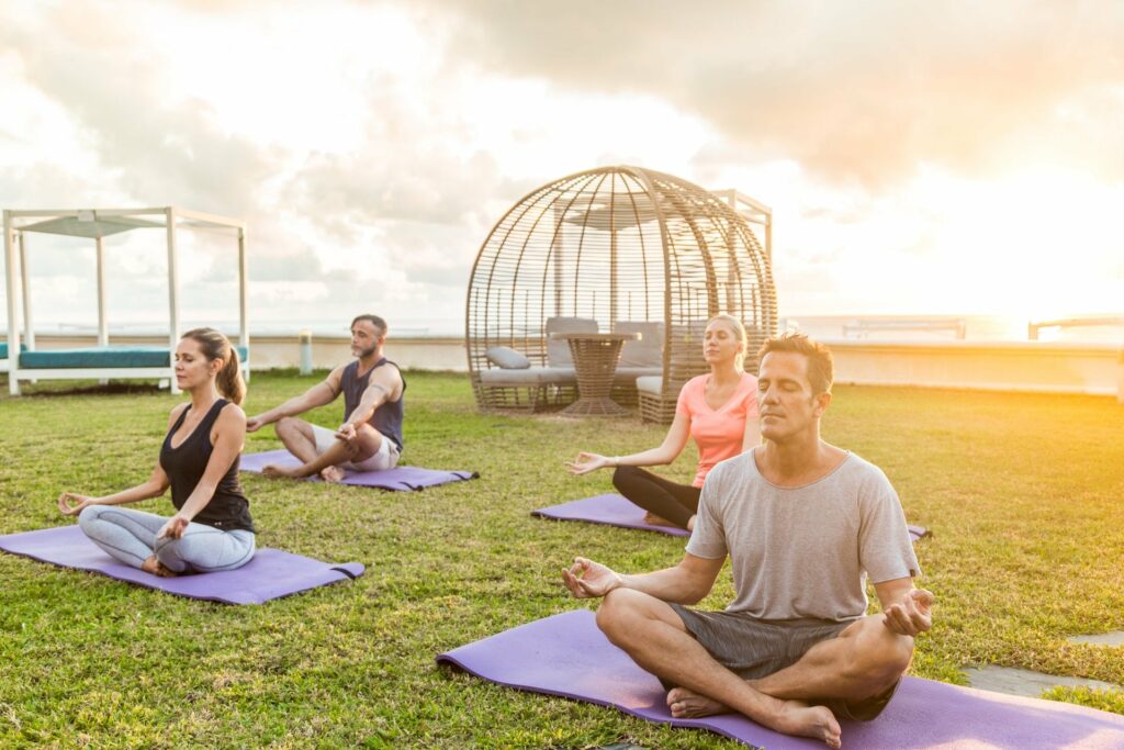 Les bienfaits du yoga en entreprise pour les pratiquants